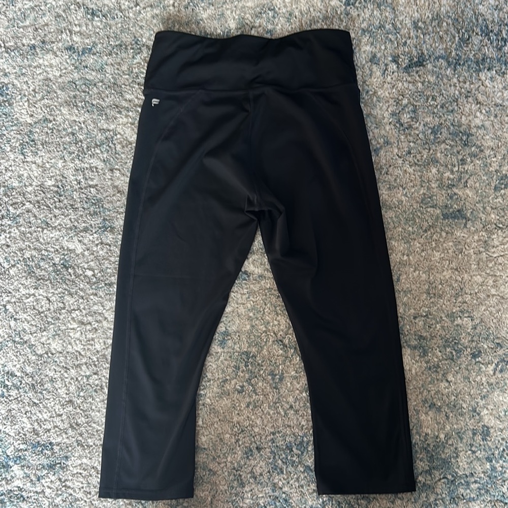Fabletics Capri Leggings - Picture 3 of 3
